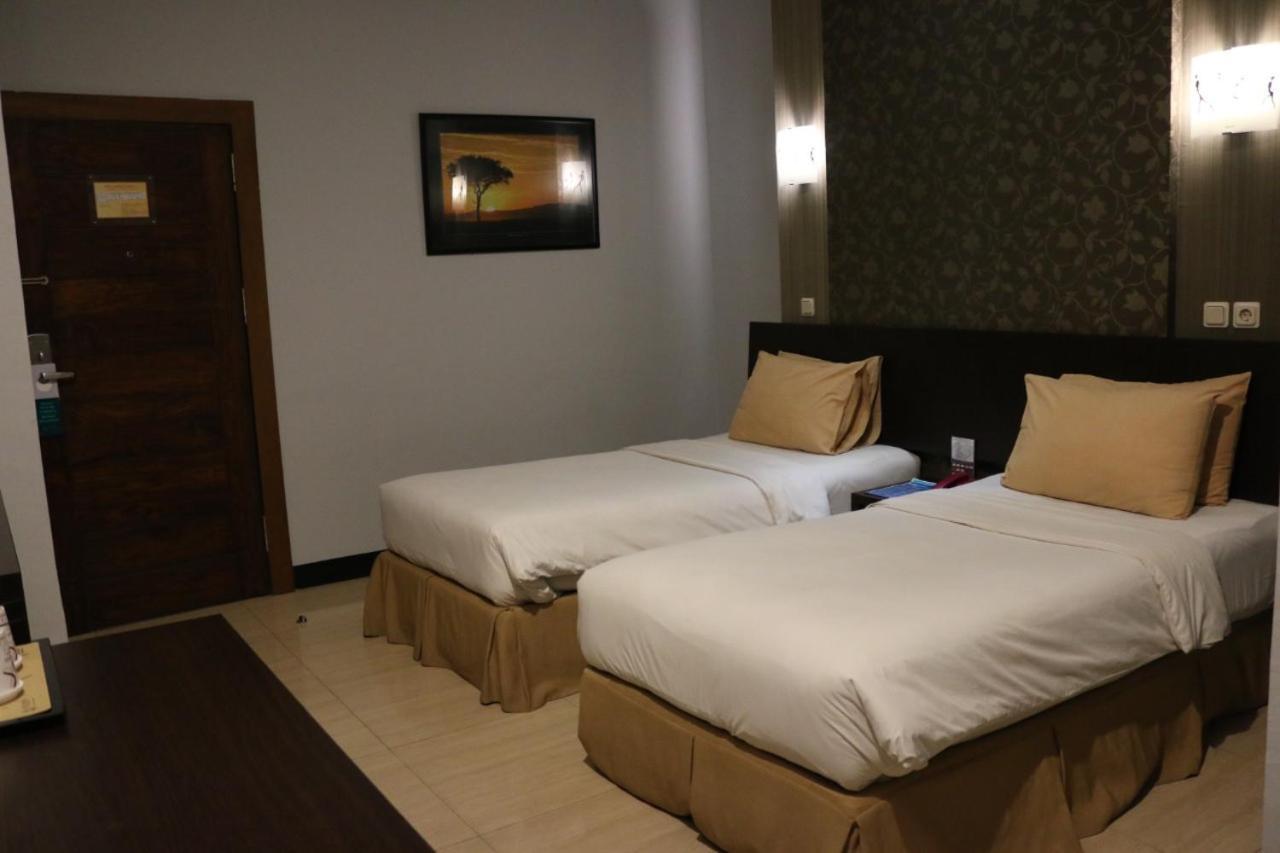 Hotel Roditha Banjarbaru Banjarmasin  Dış mekan fotoğraf