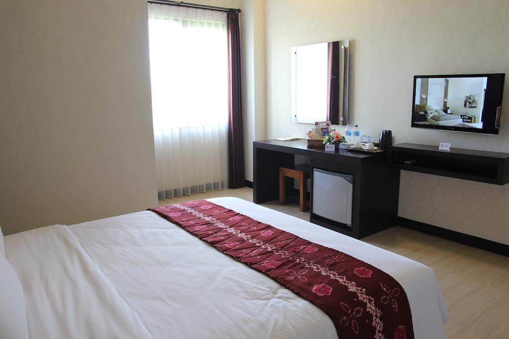 Hotel Roditha Banjarbaru Banjarmasin  Oda fotoğraf